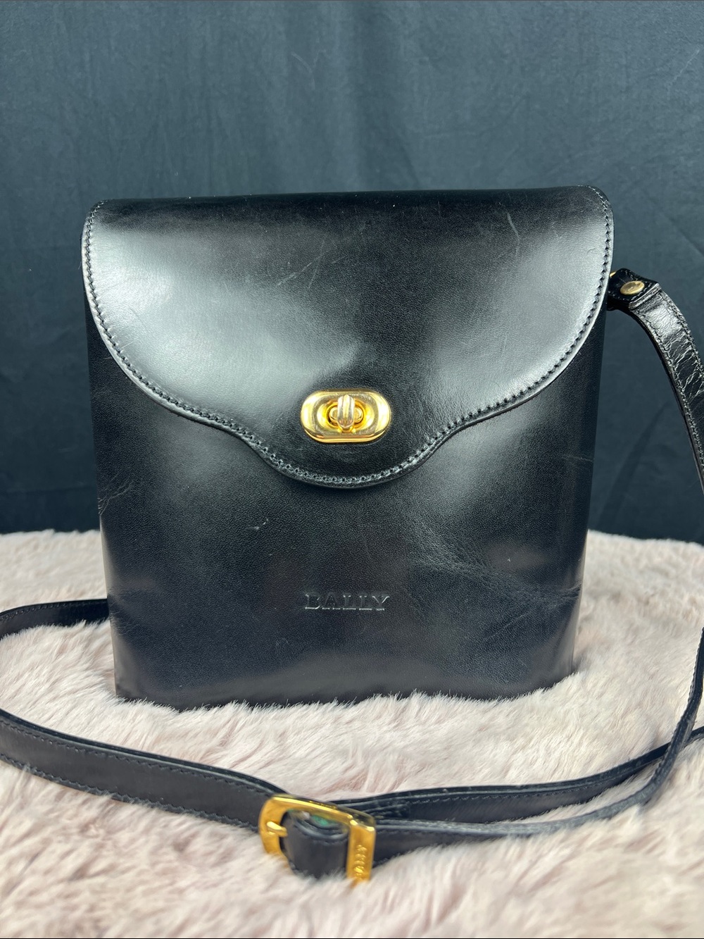 Bally Vintage Black Leather Structured Flap Crossbody Bag Made In Italy